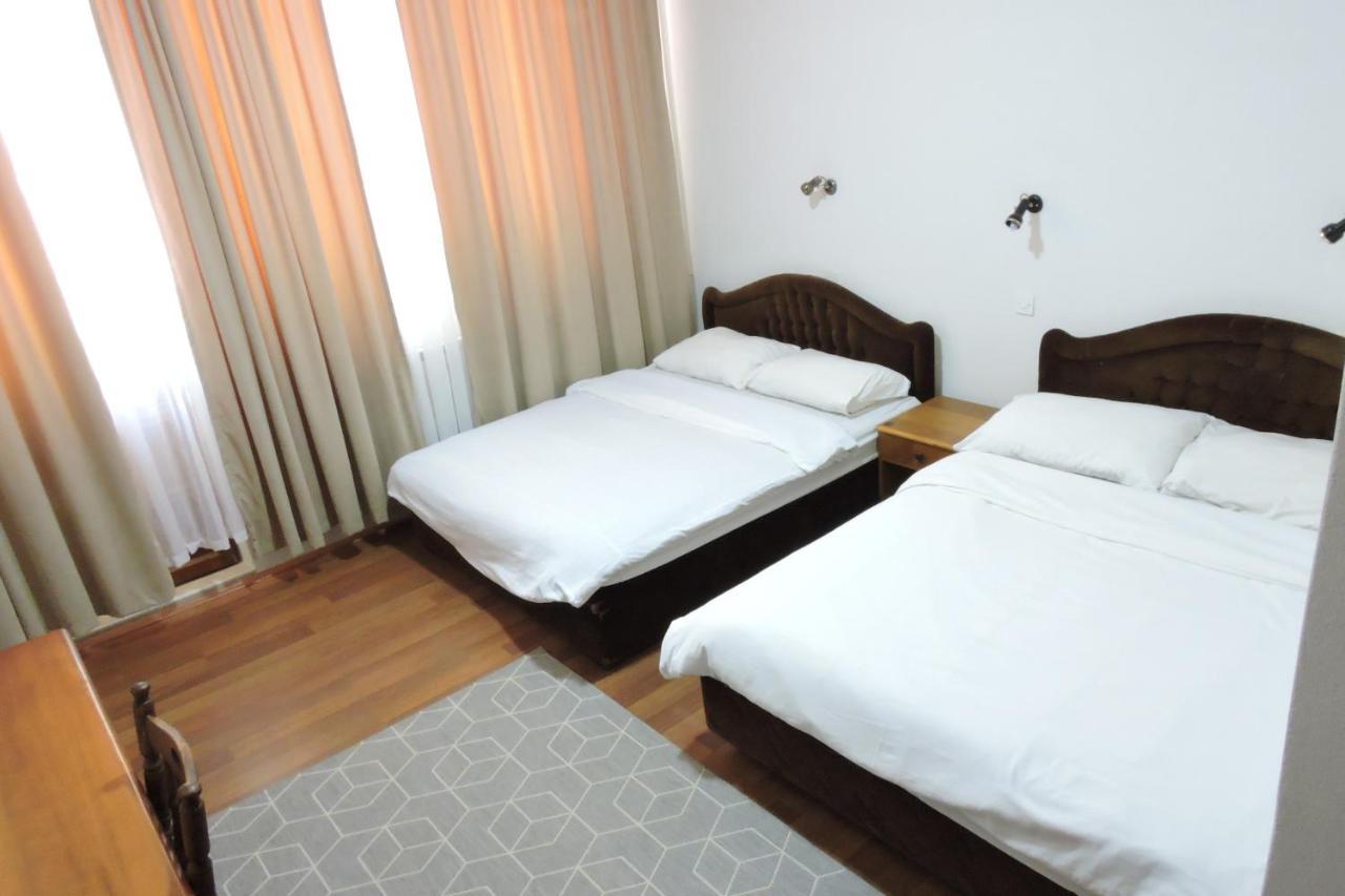 Lakeview Hotel And Resort Otesevo Exterior photo